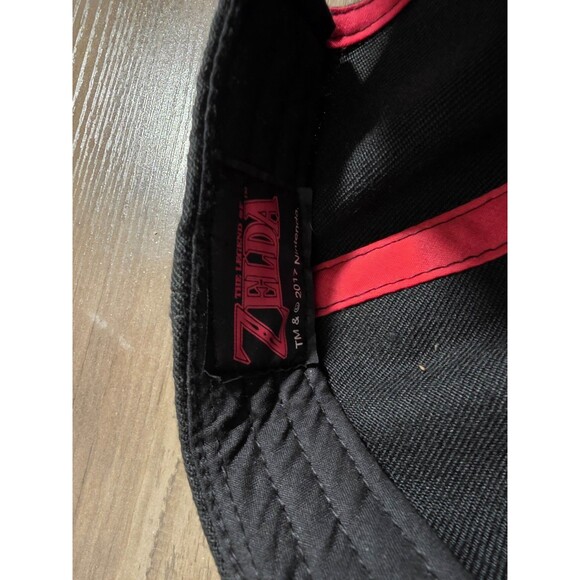 HTF New NINTENDO Legend of Zelda BlackRed Embroidered Logo Snapback Hat Cap RARE - Picture 7 of 9